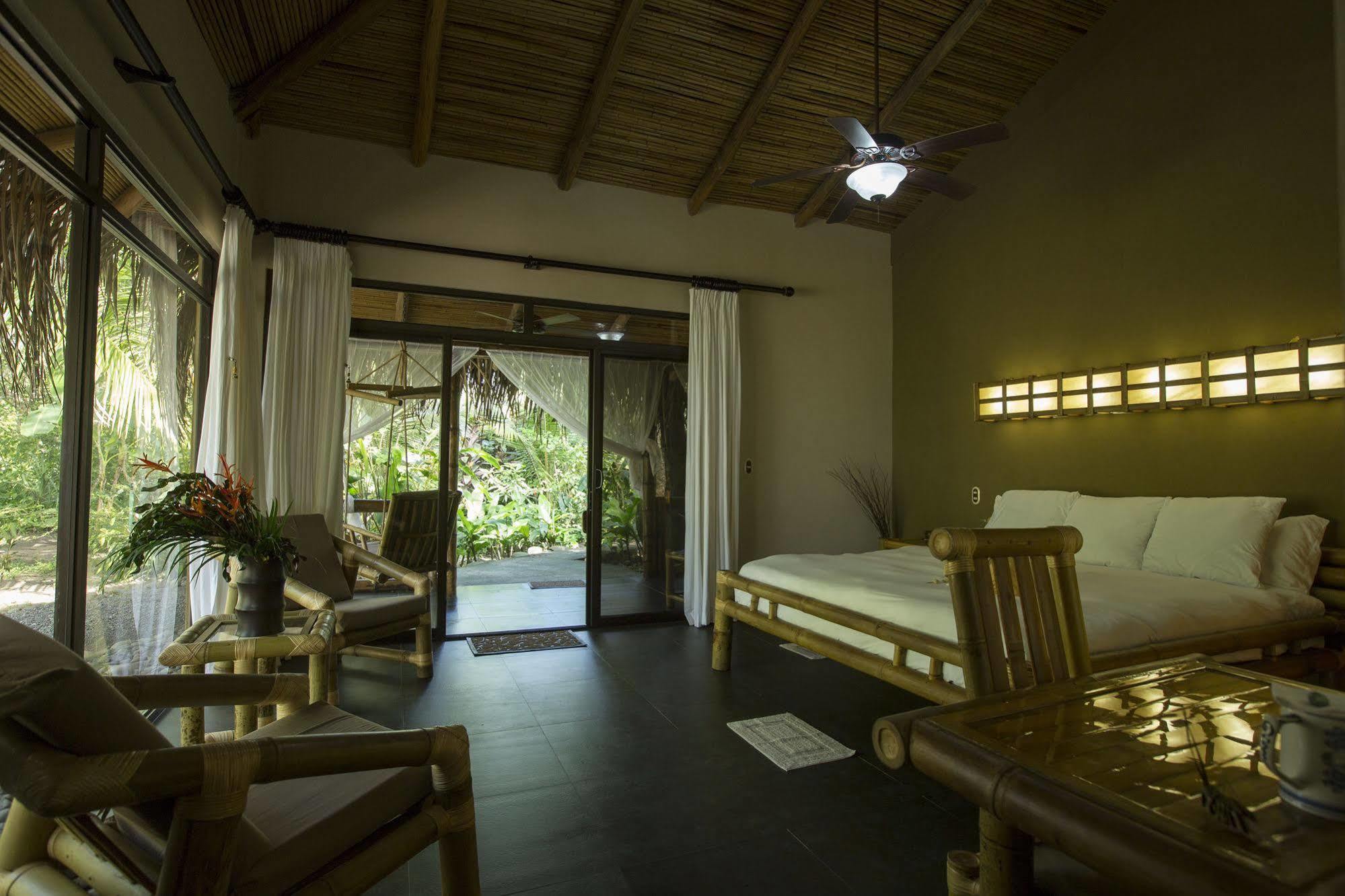 Clandestino Beach Resort Parrita Εξωτερικό φωτογραφία